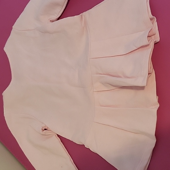 Calvin Klein 2 piece pink set - Picture 5 of 7